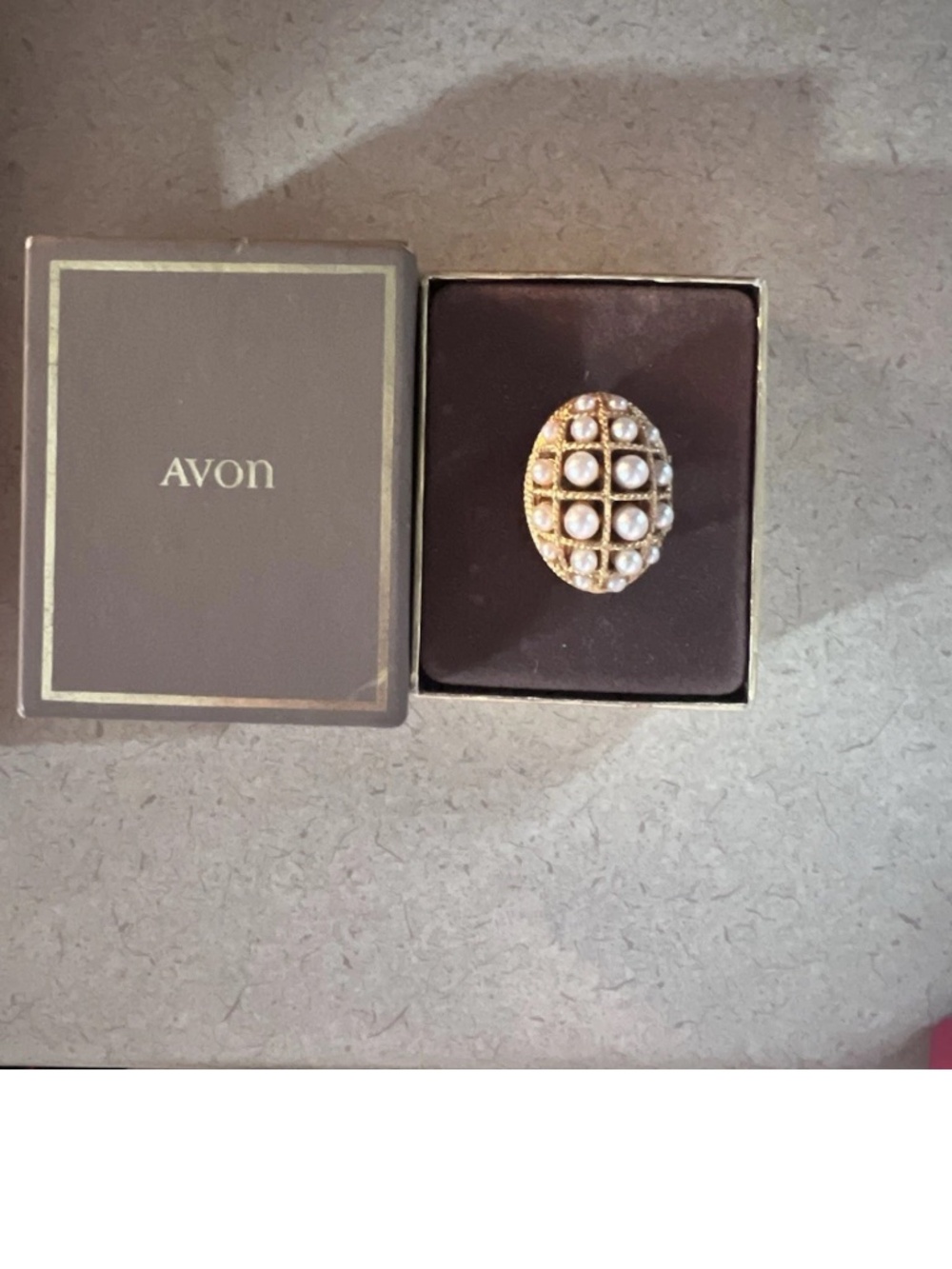Vintage Avon Ring of Pearls Solid Perfume Locket Ring